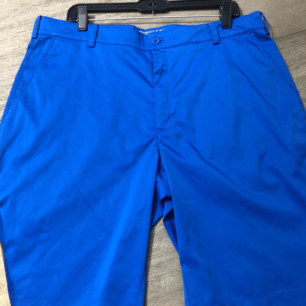 Nike golf tour performance shorts!